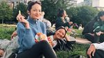 Gaya Cantik Enzy Storia saat Ngopi di Korea hingga Amerika