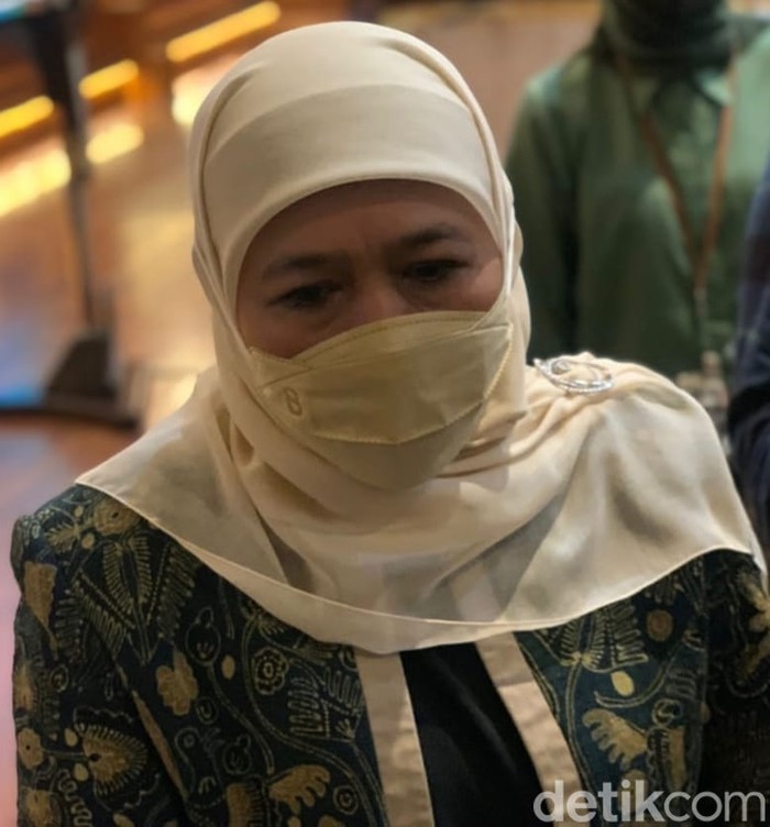 Gubernur Khofifah