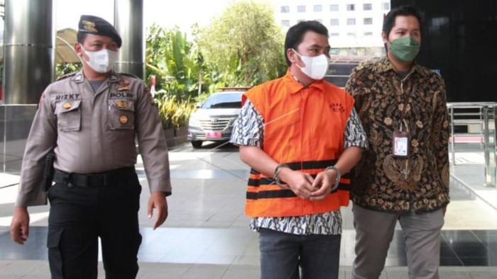 Ilham Wahyudi si tersangka KPK