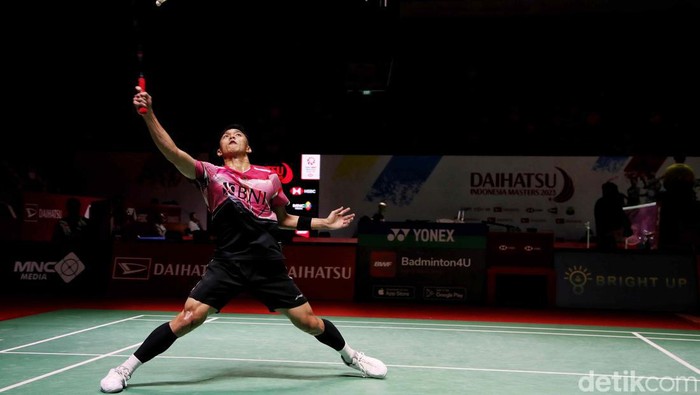 Jonathan Christie Melaju ke Semifinal Indonesia Master 2023 Jonatan Christie mengalahkan wakil India, Lakshya Sen, (15-21,21-10,21-13) di perempatfinal Indonesia Masters 2023, Istora Senayan, Jakarta, Jumat (27/1/2023). Jojo maju ke semifinal.