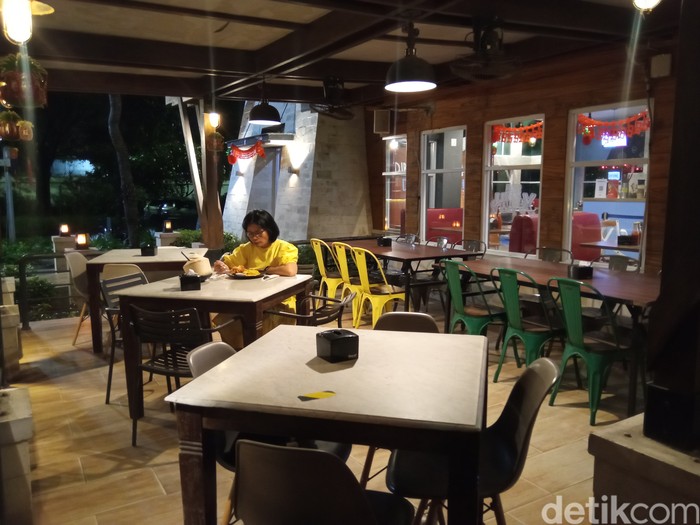 Kafe Hoax di Ancol Kafe Hoax di Ancol