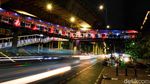 Keren, Kelap-kelip Lampu Skywalk Kebayoran Lama di Malam Hari