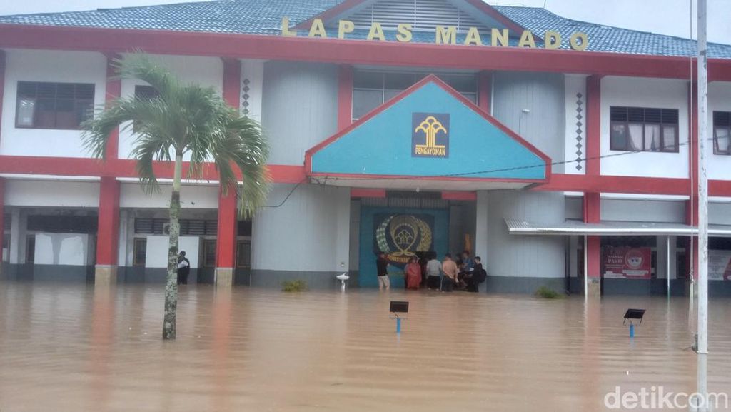 Lapas di Manado Diterjang Banjir, Warga Binaan Diungsikan ke Lantai 2