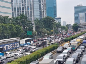 Warga Ngeluh Macet Jl Gatot Subroto Arah Cawang Mulai Tak Masuk Akal