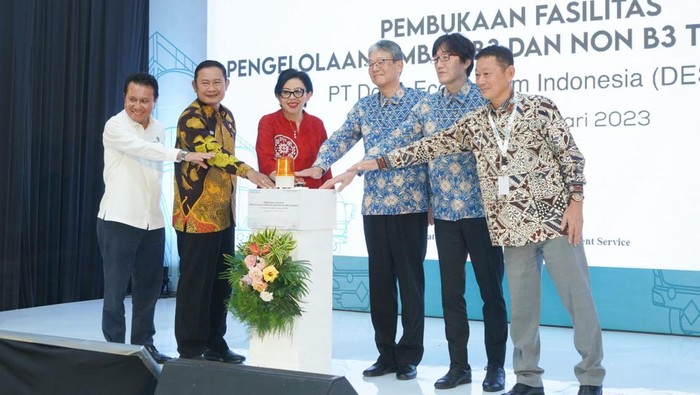Menteri KLHK resmikan fasilitas pengolahan limbah B3 di Lamongan.