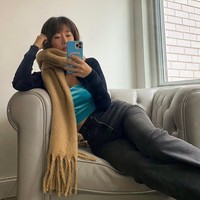 Karena penampilannya yang trendy, Natalie mengaku kerap disangka berusia 20 tahunan bahkan siswa sekolahan. Foto: Instagram/TikTok Natalie Bright