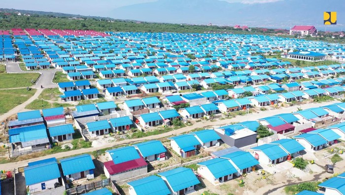 Pemerintah Bangun Sarana Prasarana Rumah 27.825 Unit Tahun Ini Kementerian PUPR lewat Ditjen Perumahan mendorong kepemilikan hunian bagi Masyarakat Berpenghasilan Rendah (MBR).