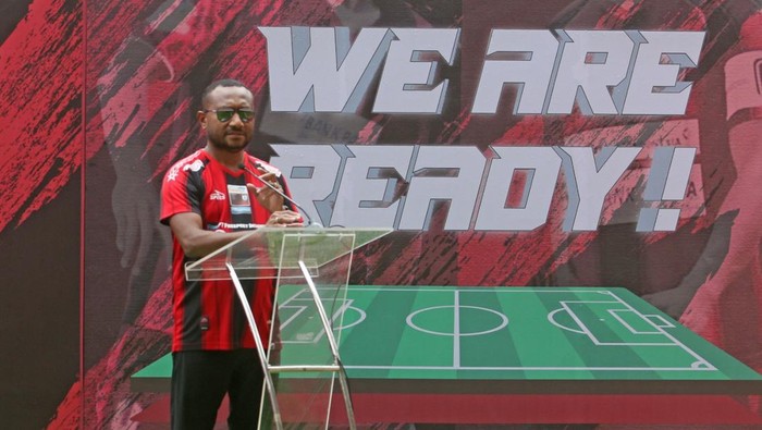 Manajer Persipura Jayapura Yan Permenas Mandenas