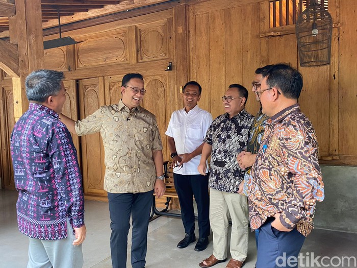 Pertemuan tim kecil Koalisi Perubahan di rumah Anies Baswedan. (Devi Puspitasari/detikcom).