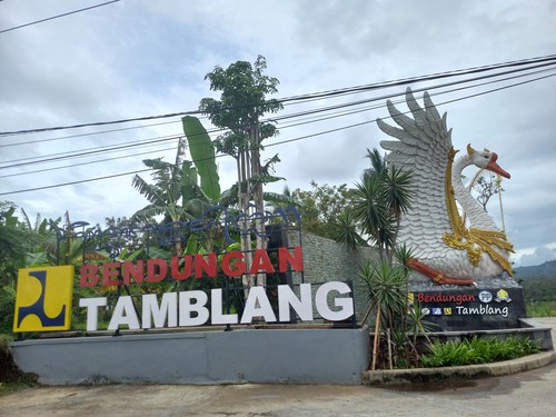Pintu masuk Bendungan Tamblang di Kabupaten Buleleng, Bali.