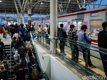 Viral Tumbler Hilang di KRL, KAI Buka Suara soal Isu Pemecatan Petugas