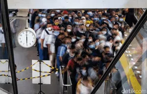 Keluhan Anak Kereta soal Stasiun Manggarai: Tiang Besar hingga Eskalator
