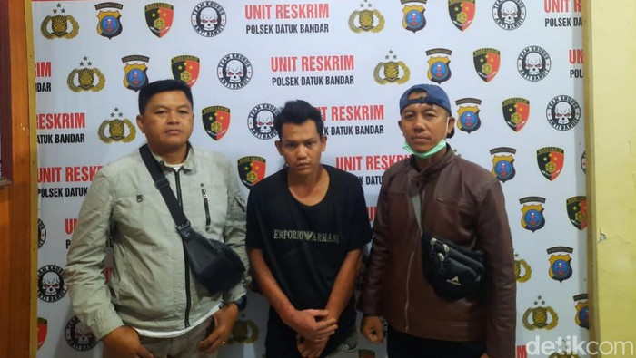 Pria pecandu narkoba di Tanjungbalai ditangkap karena menganiaya ayahnya.