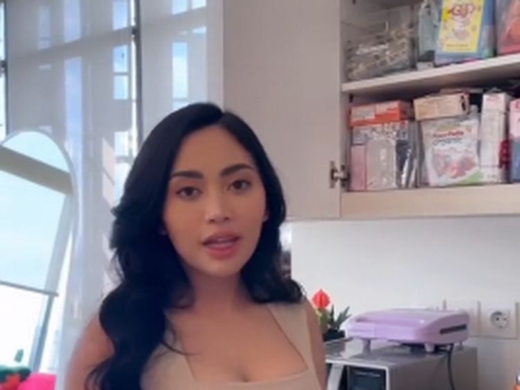 Rachel Vennya Tinggal di Apartemen Mewah, Ini Dapurnya yang Cantik Minimalis