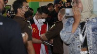 Chuck Putranto didakwa bersama enam terdakwa lain yaitu, Baiquni Wibowo, AKBP Arif Rachman Arifin, AKP Irfan Widyanto, Hendra Kurniawan, Agus Nurpatria Adi Purnama dan Ferdy Sambo. Mereka didakwa dalam berkas terpisah. 