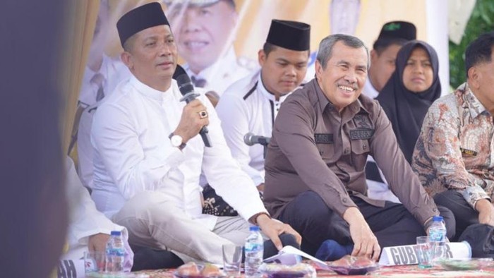 Kunjungan kerja Gubernur Riau ke Meranti didampingi Bupati M Adil (Dok Diskominfotik Riau)