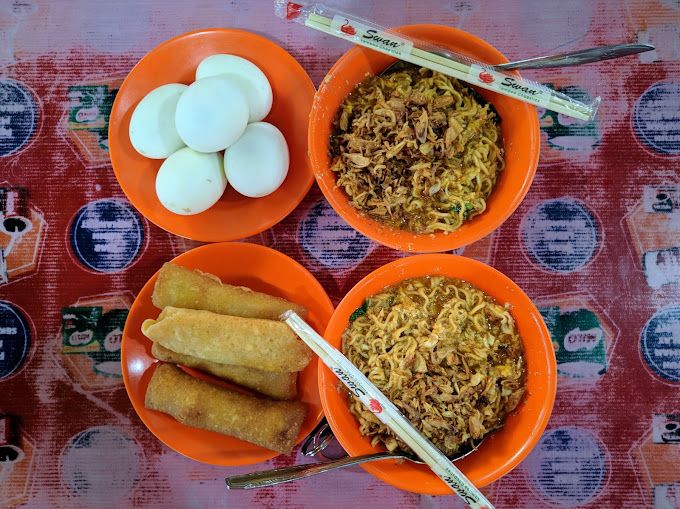 5 Warmindo Hits Ini Menyajikan Mie Instan ala Bangladesh
