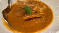 Begitu juga dengan gulai rebung yang dimasak dengan daging ayam dan santan yang disukai di Singapura. Foto: detikFood