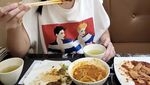 10 Momen Ayu Ting Ting Saat Santap Makanan Korea dan Jepang