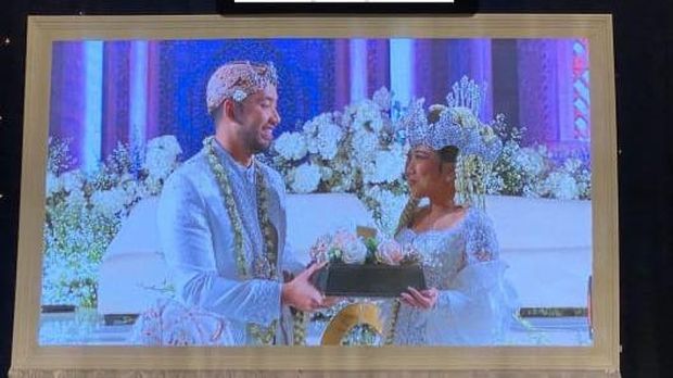 Akad nikah Kiky Saputri