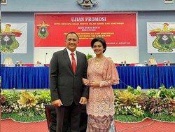 7 Gaya Anggun Bella Saphira Jadi Ibu Persit Dampingi Suami Mantan Jenderal TNI