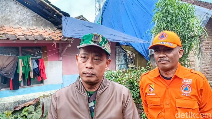 Dampak gempa M 4.0 di Pangalengan, Kabupaten Bandung, Sabtu (28/1/2023) Dampak gempa M 4.0 di Pangalengan, Kabupaten Bandung, Sabtu (28/1/2023)