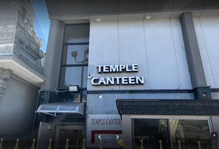 Di Bawah Kuil Kota New York Ini Tersembunyi Kantin India dengan Menu Lezat