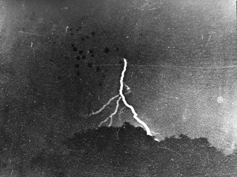 Foto pertama dalam sejarah fotografi