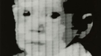 Foto digital pertama diambil pada tahun 1957, beberapa saat sebelum insinyur Kodak menciptakan kamera digital pertama. Gambar tersebut adalah versi digital dari gambar yang awalnya diambil dalam film dan menampilkan putra Russell Kirsch. Itu memiliki resolusi 176x176, menjadikannya kotak yang sempurna untuk semua profil Instagram. Foto: Boredpanda