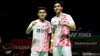 Mereka akan berjumpa pemenang duel sesama wakil China antara Liu Yu Chen/Ou Xuan Yi vs He Ji Ting/Zhou Hao Dong.
