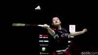 Liu Sheng Sun/Zhang Shu Xian memenangi gim pertama dengan skor 21-11.