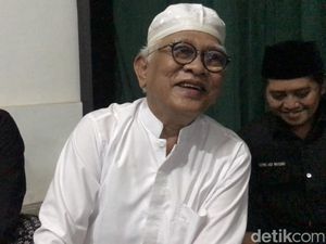 Cerita Gus Mus Bikin Mars Satu Abad NU