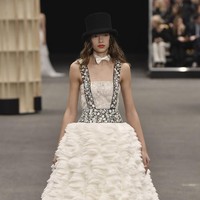 Inilah koleksi terbaru Chanel Haute Couture Spring/Summer 2023. Foto: Dok. Getty images.