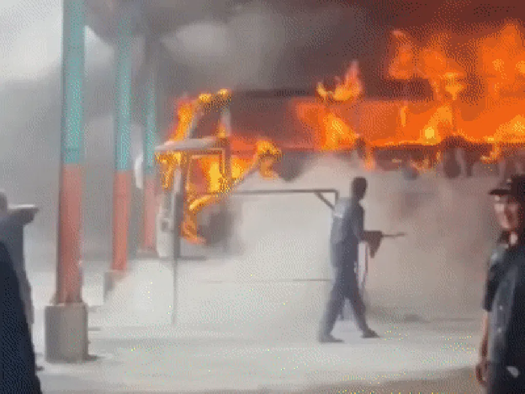 Bus Budiman di Tasik Terbakar di Garasi saat Pemeliharaan