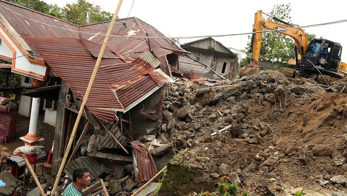 Banjir bandang dan longsor menerjang 31 kelurahan di Kota Manado, Sulawesi Utara, Jumat (27/1/2023). Begini kondisi terkini usai banjir dan tanah longsor.