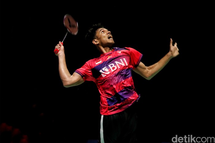 Chico Aura Dwi Wardoyo melangkah ke final Indonesia Masters 2023. Chico lolos setelah mengalahkan Angus Ng Ka Long.