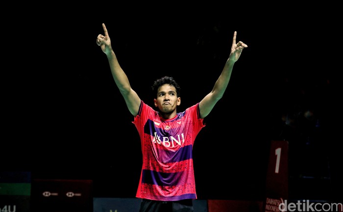 Chico Aura Dwi Wardoyo melangkah ke final Indonesia Masters 2023. Chico lolos setelah mengalahkan Angus Ng Ka Long.