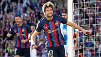 Barcelona Perpanjang Kontrak Marcos Alonso sampai 2024