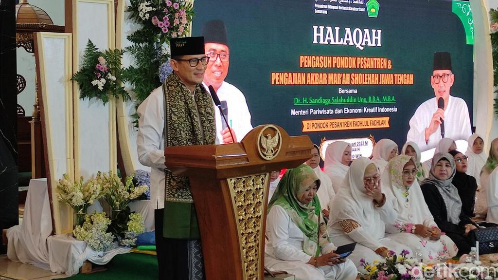 Sandiaga Uno Diteriaki Presiden saat Datangi Ponpes di Semarang