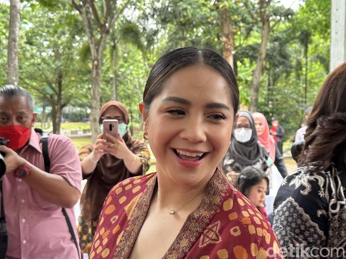 Nagita Slavina di acara Hari Gizi Nasional