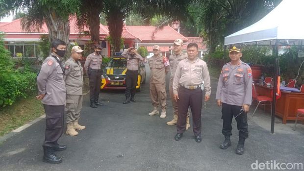 Penjagaan rumdin walkot blitar