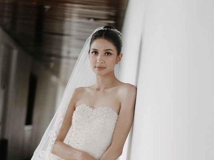 6 Foto Body Goals Mikha Tambayong, Ternyata Sudah Bertahun-tahun Tak Makan Nasi