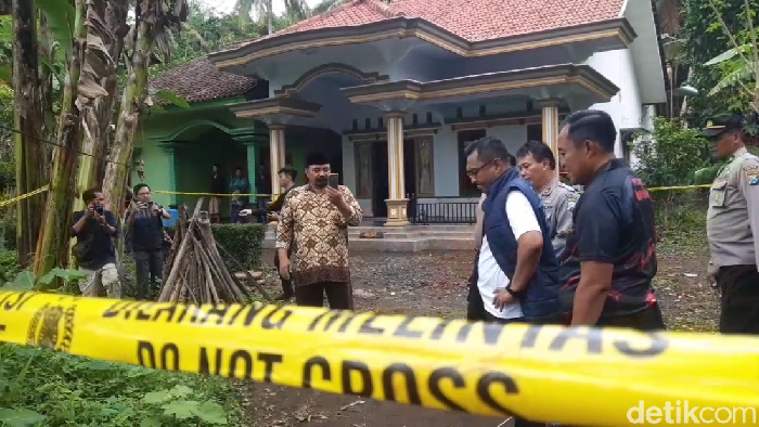 Polisi Lumajang olah TKP dan siaga di lokasi duel carok