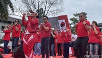 PDIP Gelar Senam Bersama di Gedung Sate, Ridwan Kamil Hadir Berbaju Merah