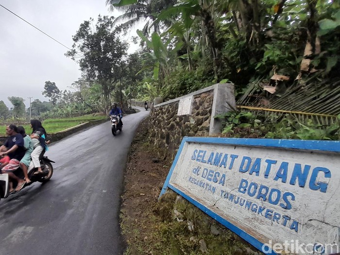 Suasana lingkungan di Desa Boros Sumedang.