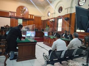 Terdakwa Kanjuruhan Akui Takut Rumahnya Dibakar Aremania Jika Kurangi Tiket