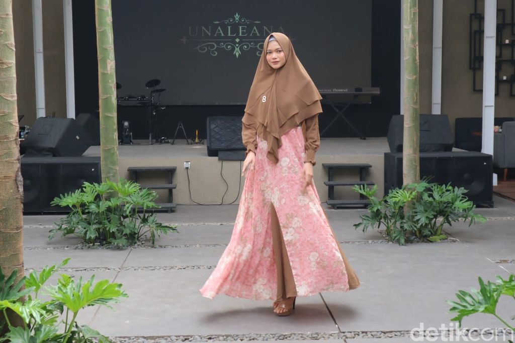 Tren Busana Muslim Syari yang Cantik dan Adem