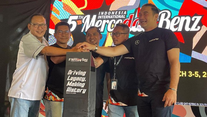 Ajang Temu Mercedes Club Siap Digelar Kickoff Merceday Benz dilakukan di Jakarta, Minggu (29/1/2023). Ajang temu Mercedes Club itu akan berlangsung di Kota Baru Parahyangan pada 3-5 Maret 2023.