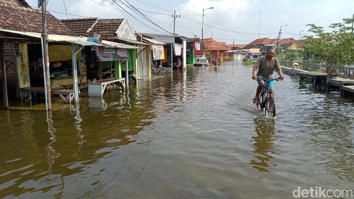 Banjir rendam 6 desa di Sidoarjo