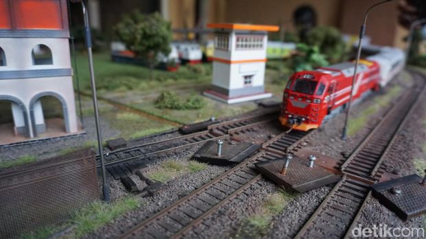 Bisnis miniatur kereta api
